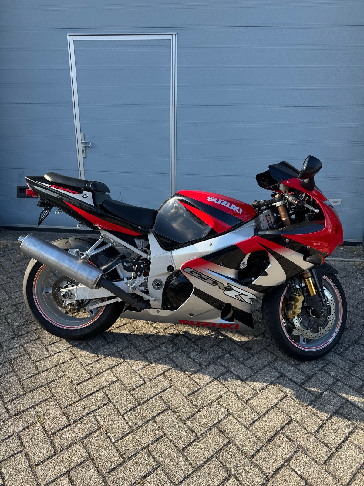 Suzuki GSX-R 1000 Sportmotor - Rood/Zwart, Motoren, Motoren | Suzuki, 4 cilinders, Motorrijbewijs A, Gebruikt, Super Sport