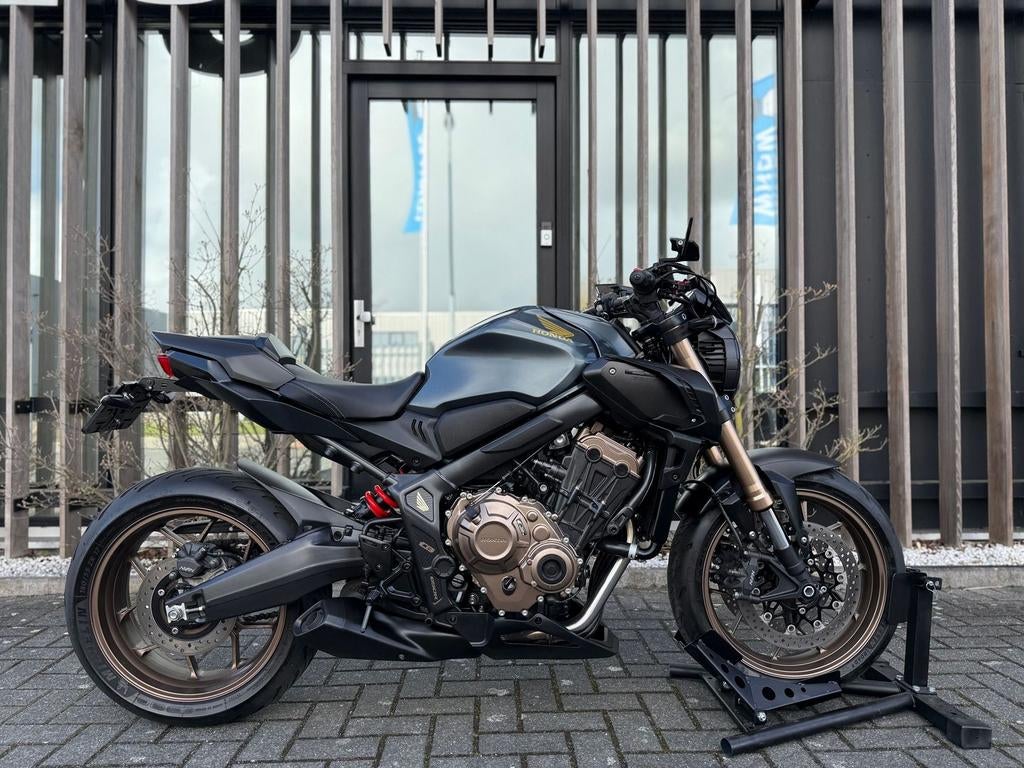 HONDA CB 650 R -2023- Topstaat - Garantie CB650R, HONDA, 4 cilinders, Bedrijf, Onbekend