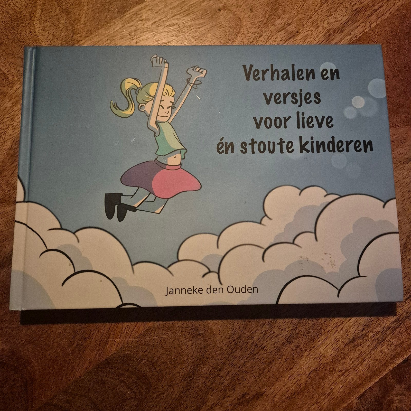 Verhalen en versjes voor lieve én stoute kinderen, Ophalen of Verzenden, Zo goed als nieuw, Janneke den Ouden, Sprookjes