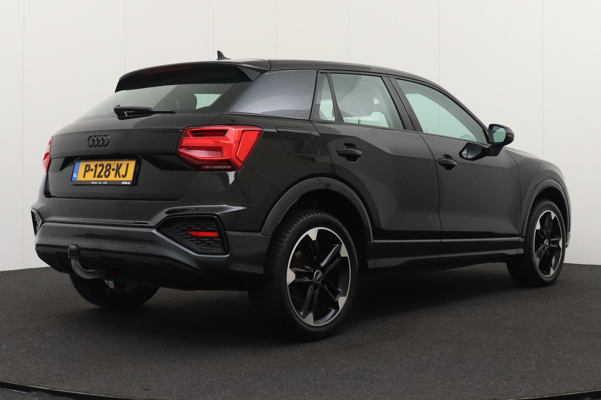 Audi Q2 35 150 PK Aut. TFSI S-Line Black-Edition Digi.Dash T, Auto's, Audi, Stof, 4 cilinders, 150 pk, Zwart