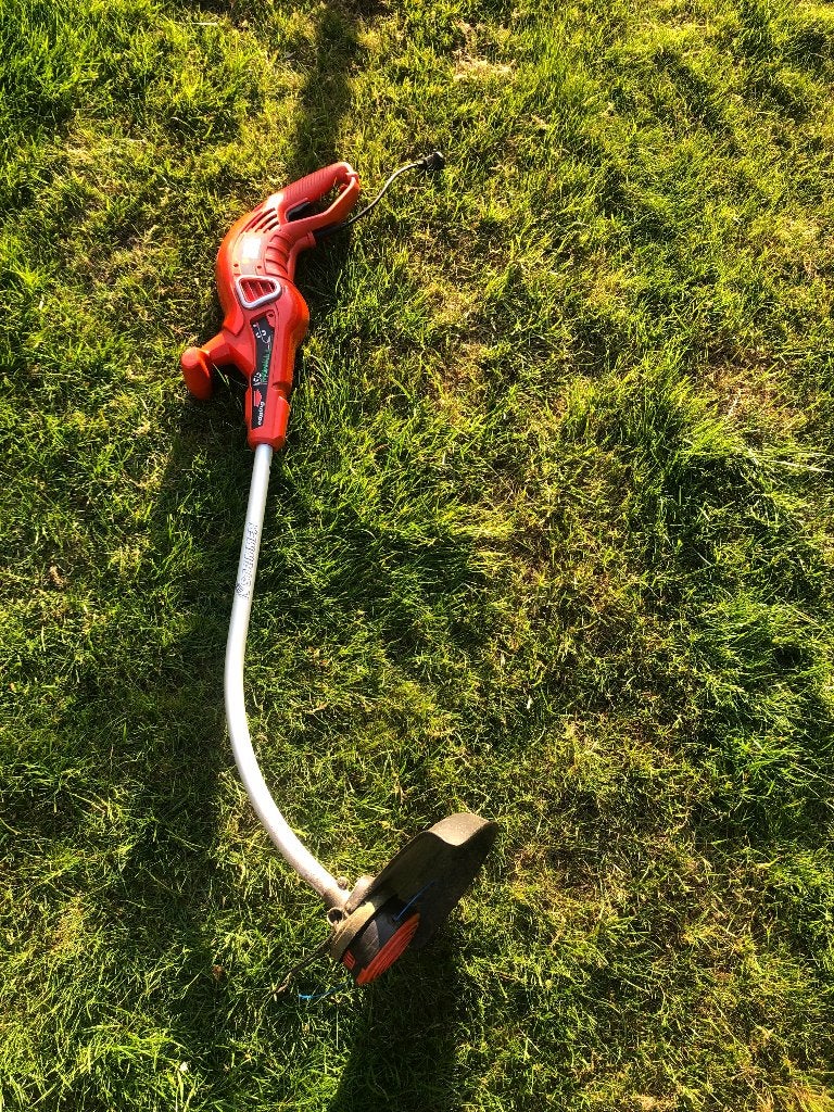Gras trimmer 220 Volt, Ophalen, 10 tot 30 cm, Elektrisch, Black & Decker