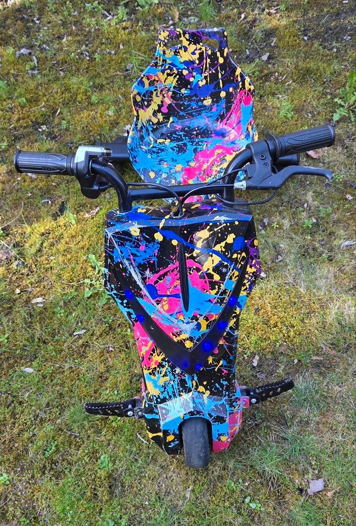Drifttrike Paintspots: Bieden vanaf € 160,-, Ophalen