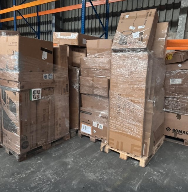 1002kg schoenen iphone samsung retour pallets mix restpartij, Ophalen, Nieuw