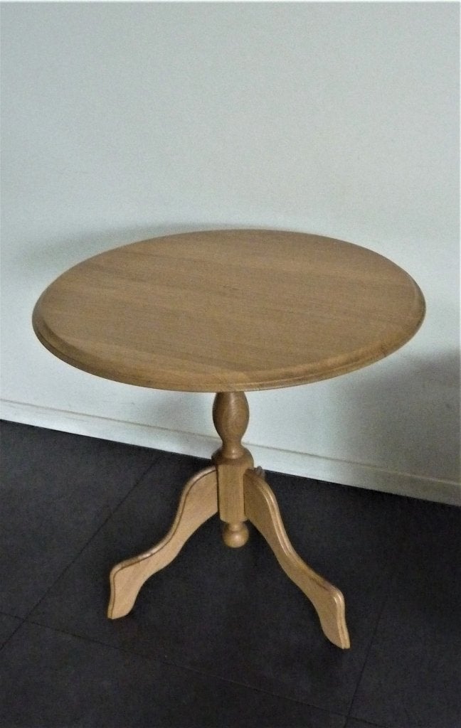 fraai klassiek bijzet tafeltje  vintage, Ophalen of Verzenden