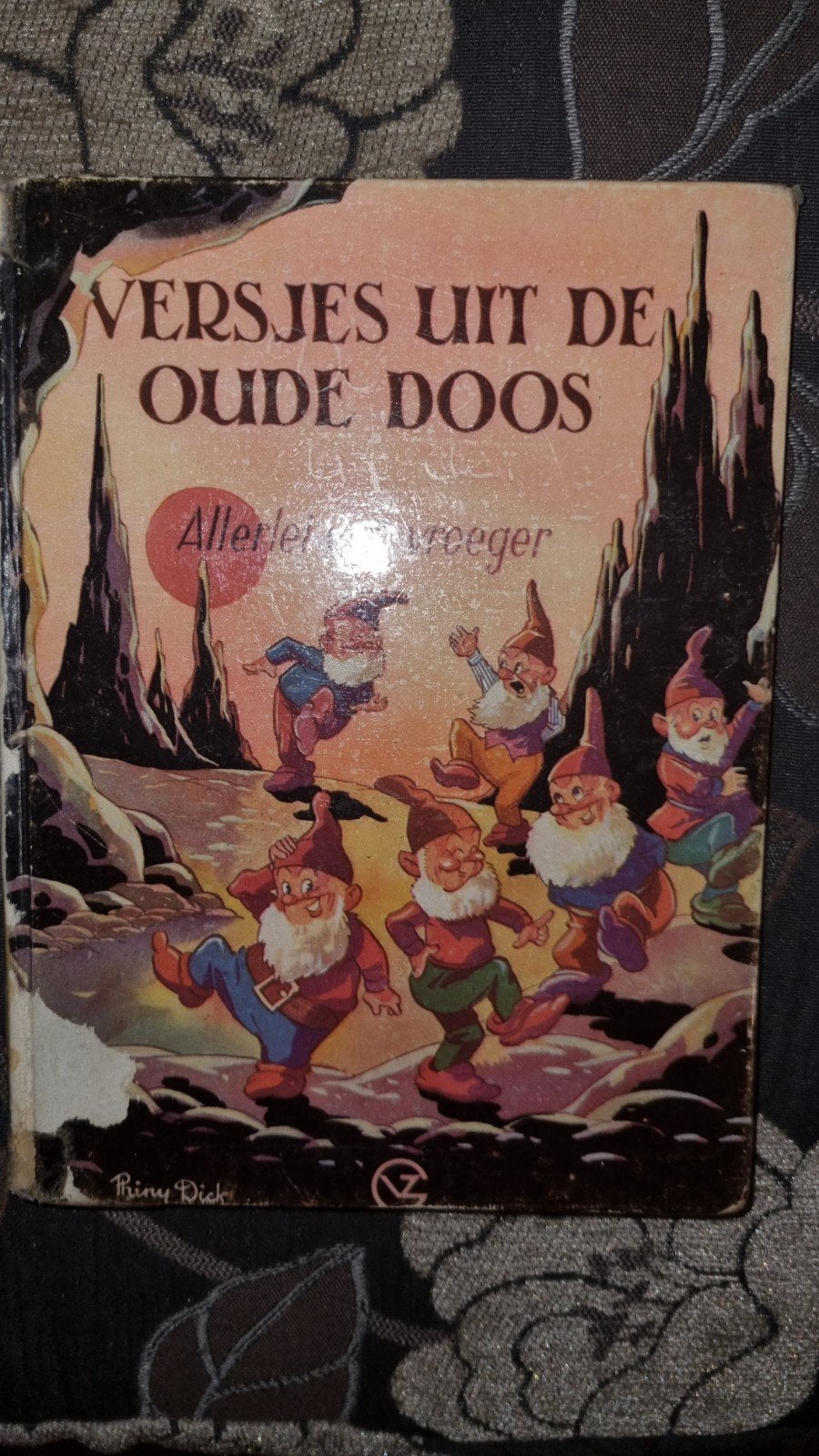 Versjes uit de Oude Doos -Phiny Dick- Allerlei van Vroeger, Ophalen of Verzenden, Gelezen, Phiny Dick, Fictie algemeen