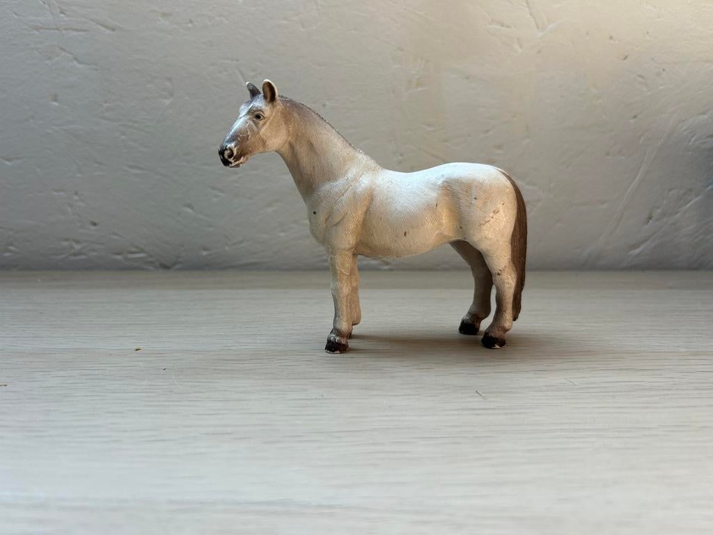 Schleich hannoveraan 150, Ophalen of Verzenden, Zo goed als nieuw, Paard, Beeldje of Figuurtje