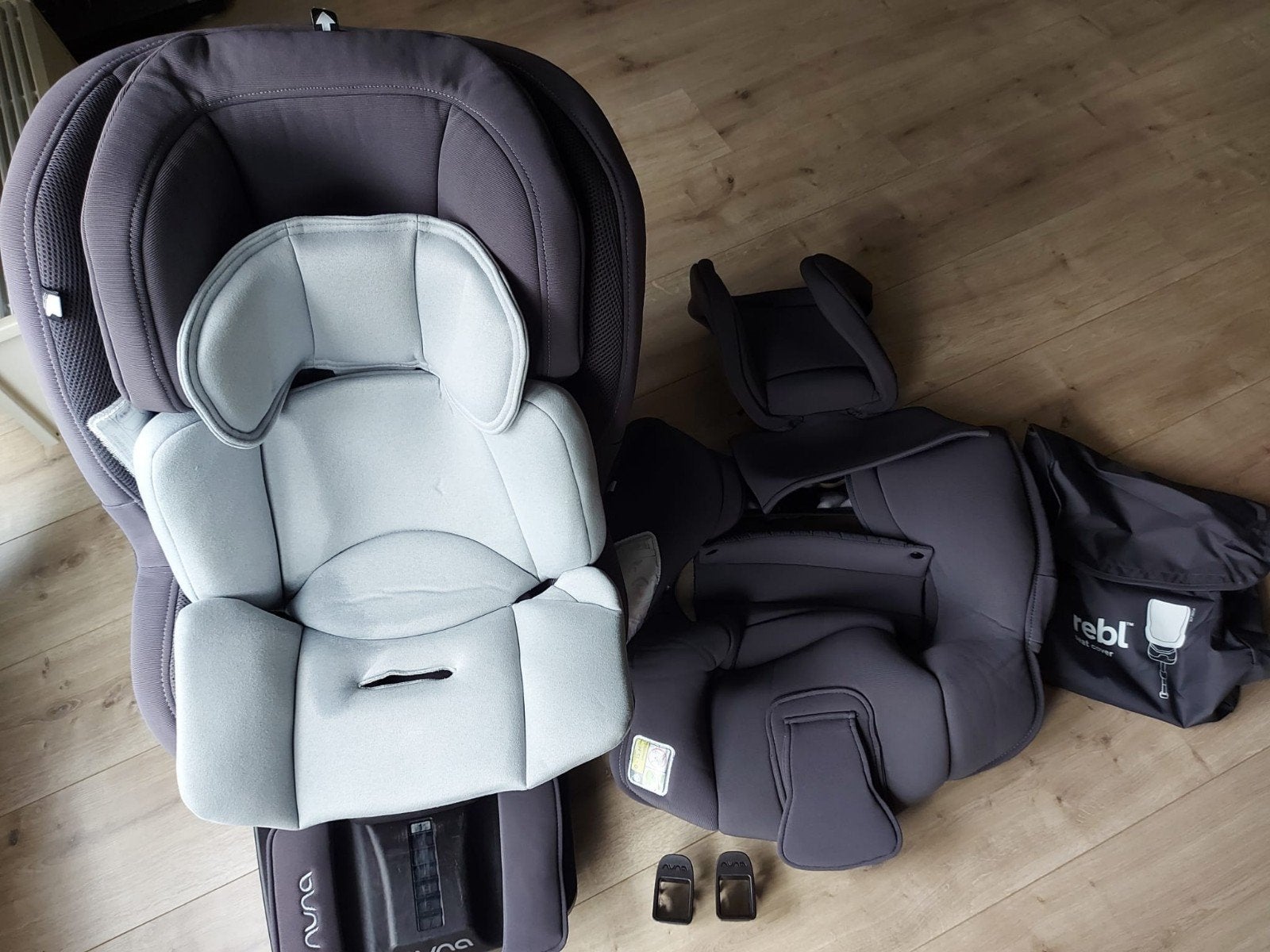 Nuna draaibare autostoel met Isofix, Kinderen en Baby's, Verstelbare rugleuning, Gebruikt, 0 t/m 18 kg, Isofix