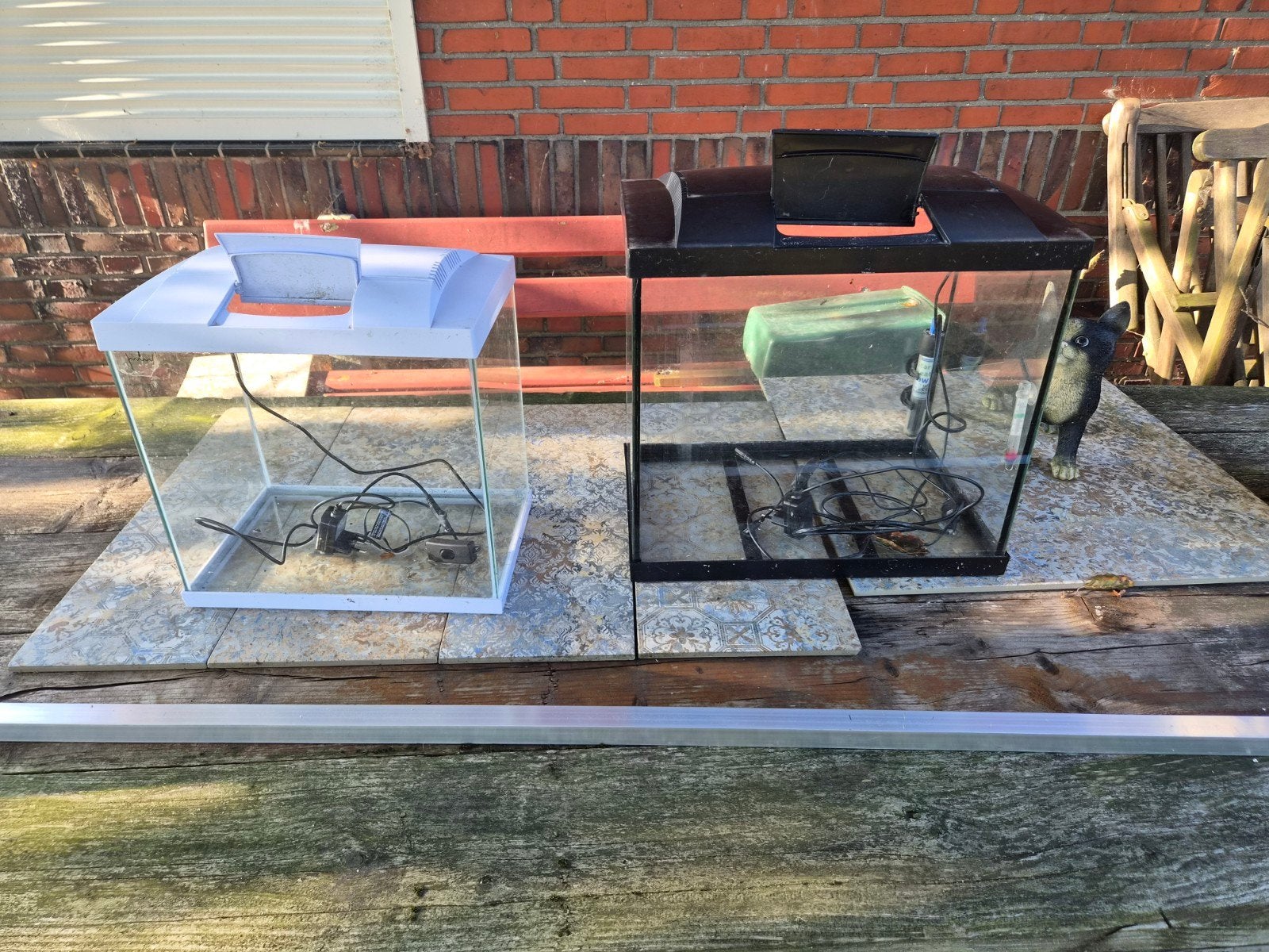 2 kleine aqauriums, Ophalen, Minder dan 75 cm, Kooi, Minder dan 60 cm