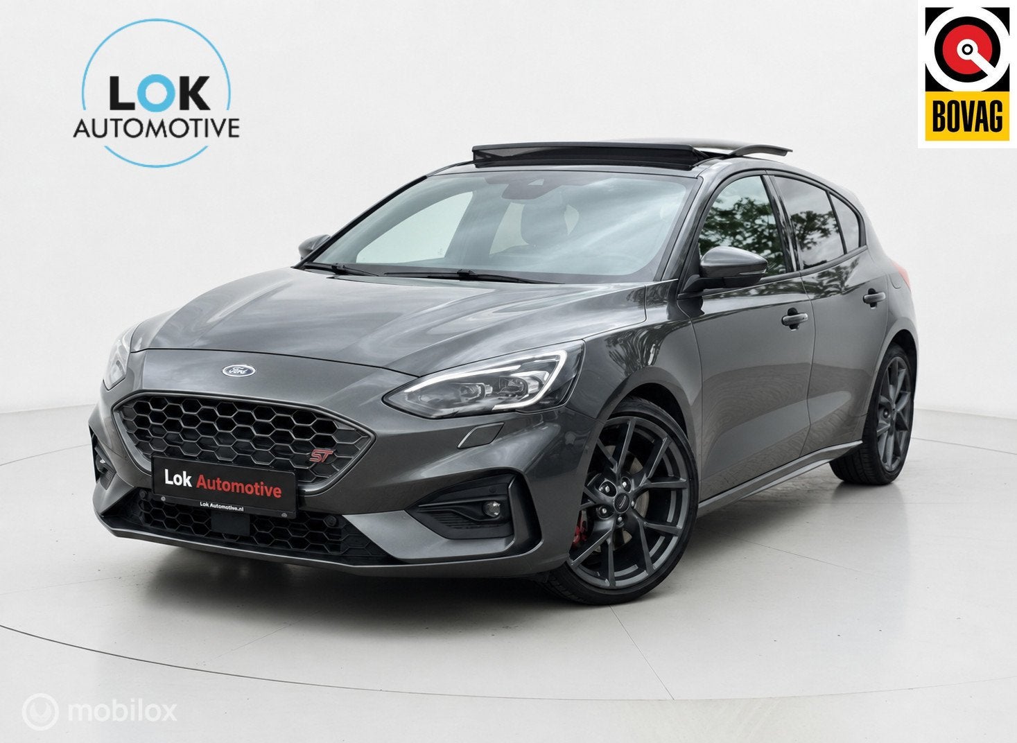 Ford Focus 2.3 EcoBoost ST-3 PANO|B&O|KEYLESS|CAMERA|280PK|, Auto's, 1408 kg, Gebruikt, Zwart, 4 cilinders