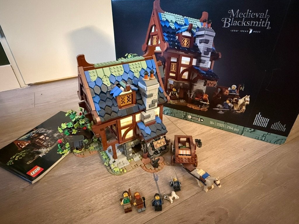 Lego 21325 Medieval Blacksmith Ideas, Ophalen of Verzenden, Gebruikt