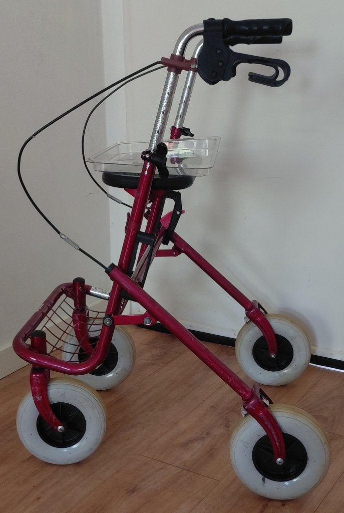 Rollator Provo Premis + (afneembaar) Dienblad, Ophalen, Opvouwbaar, Zo goed als nieuw