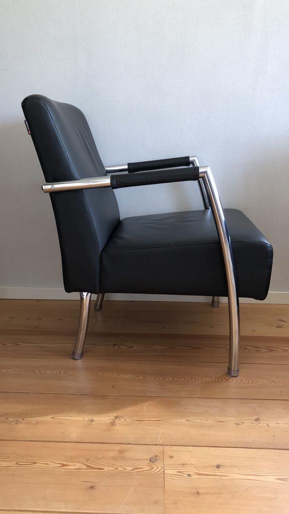 Zwarte Skalma fauteuil met chromen frame, Ophalen, Gebruikt, Zwart, Leer