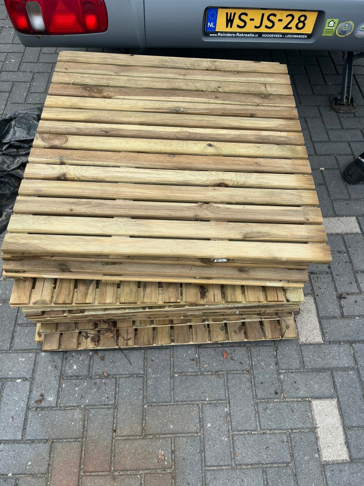 Vlondertegel reliëf grenen hout geïmpregneerd 100 x 100 cm, Ophalen, Zo goed als nieuw, Hout