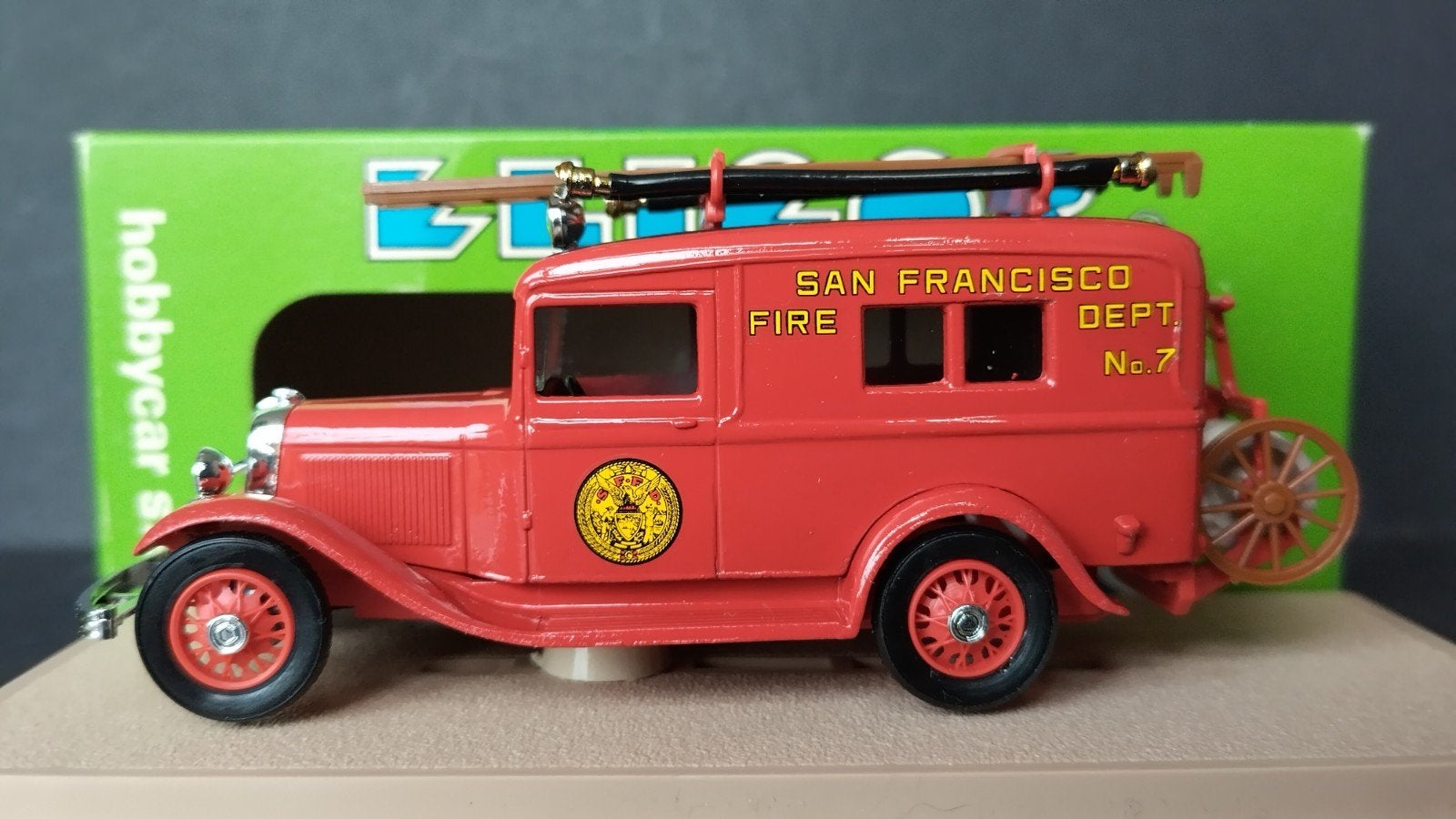 Ford V8 Tudor 1932 San Francisco pompiers 1:43 Eligor Pol, Overige merken, Auto, Verzenden, .