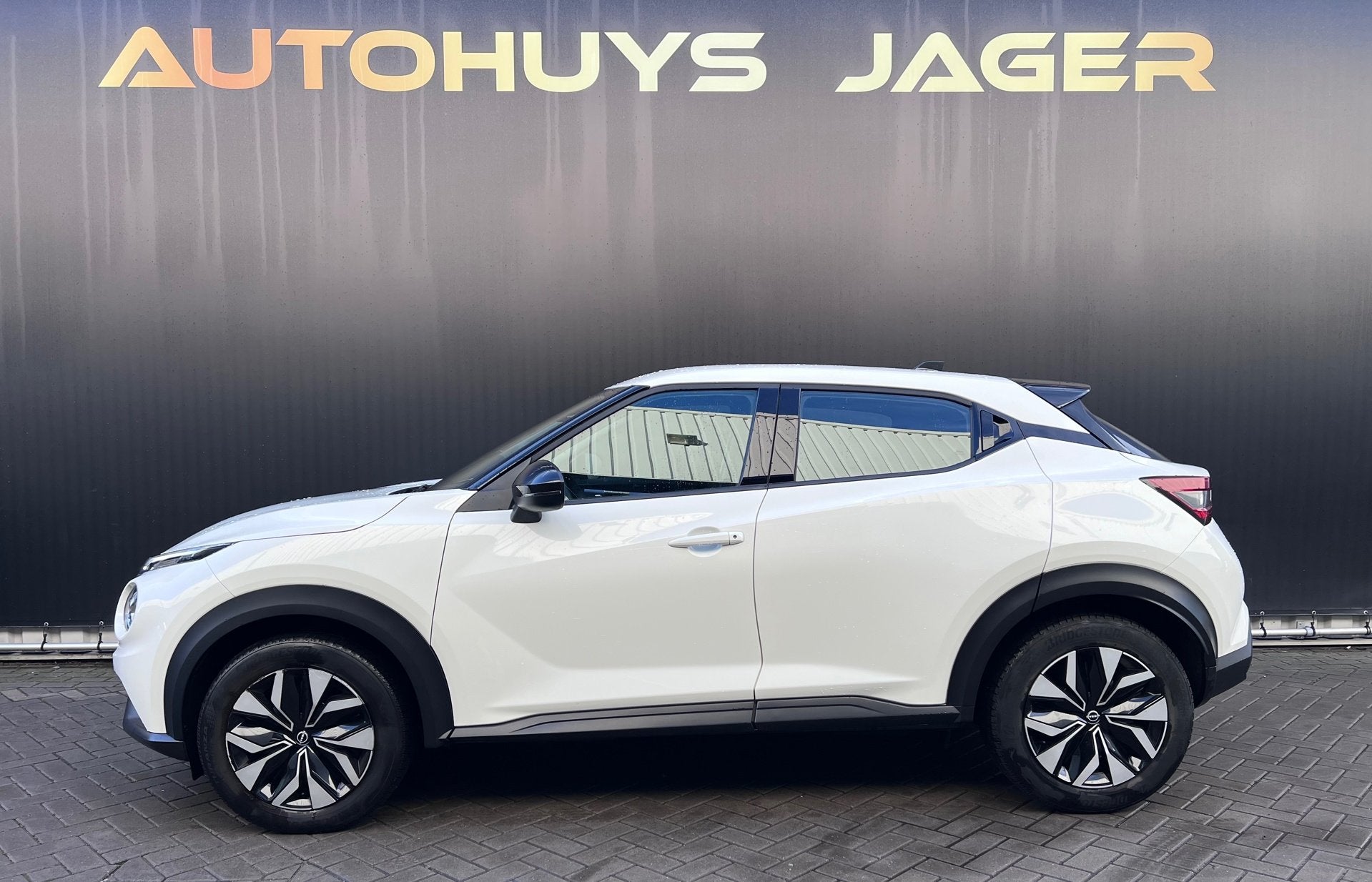 Nissan Juke 1.0 DIG-T Acenta Automaat Camera, Stof, Gebruikt, Zwart, Wit