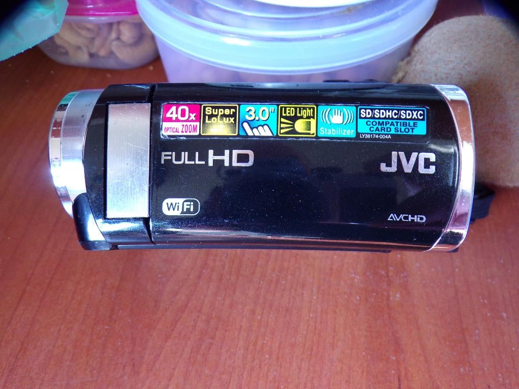 JVC GZ-EX215BE Full HD videocamera met WIFI, 20x of meer, Ophalen of Verzenden, Zo goed als nieuw, Geheugenkaart