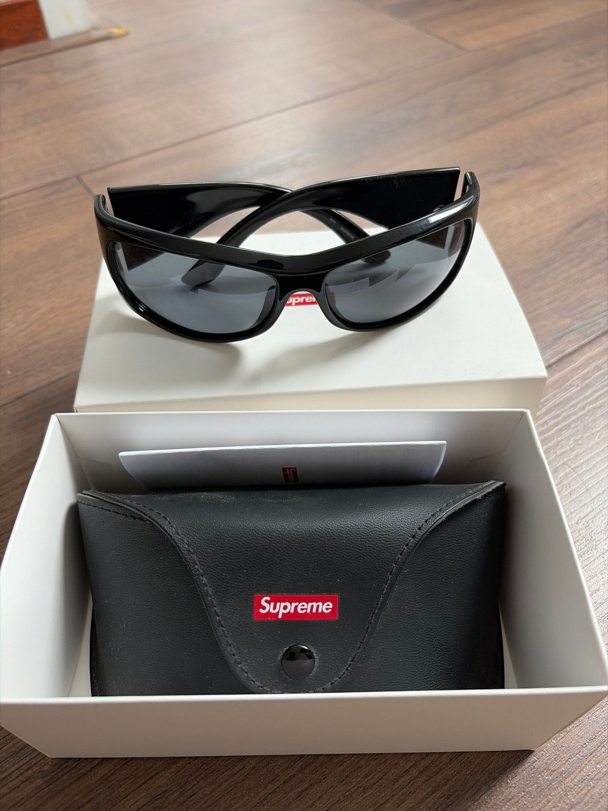 Supreme Key Sunglasses Black, Overige merken, Zonnebril, Zwart, Ophalen of Verzenden