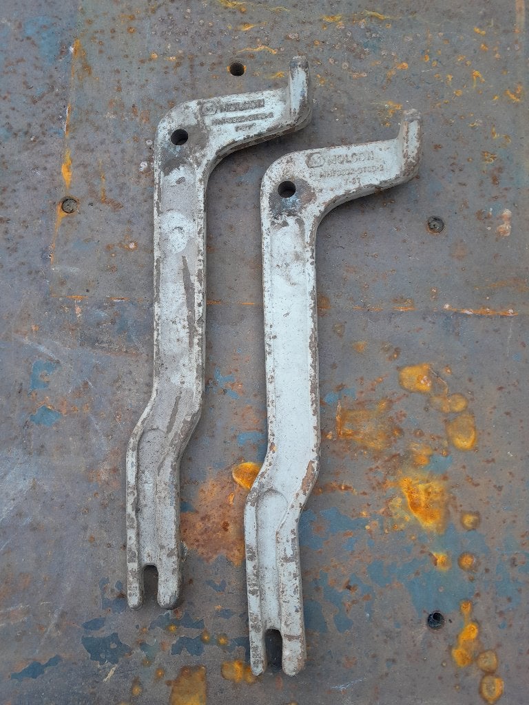 Molcon dubbellucht haken, Ophalen, Gebruikt
