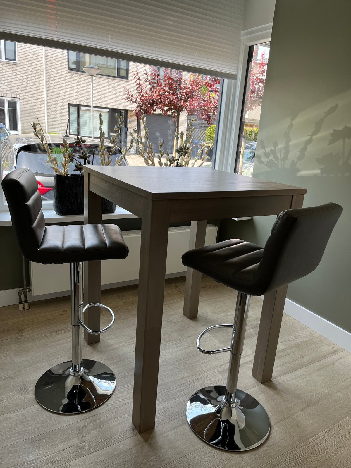 Bartafel met 2 krukken, Huis en Inrichting, Barkrukken, Ophalen, Leer, Zo goed als nieuw, 90 cm of meer