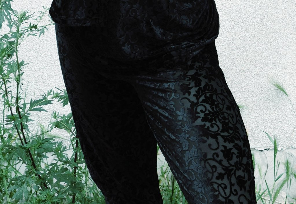 broekje fluweel - Ann Demeulemeester stock - gothic, Maat 38/40 (M), Verzenden, Zwart, Driekwart