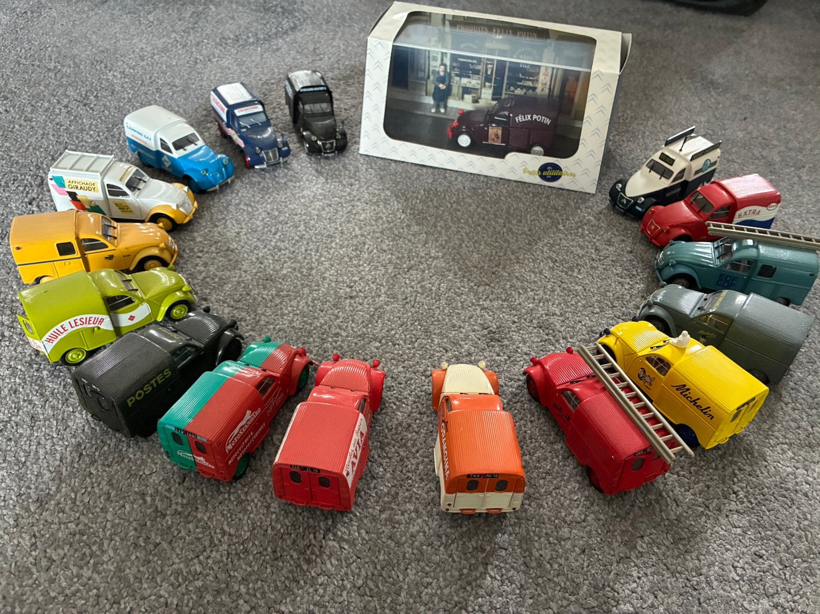 Norev 1:43 Citroën 2cv Fourgonnette 17x besteleend, Ophalen of Verzenden, Auto, Norev