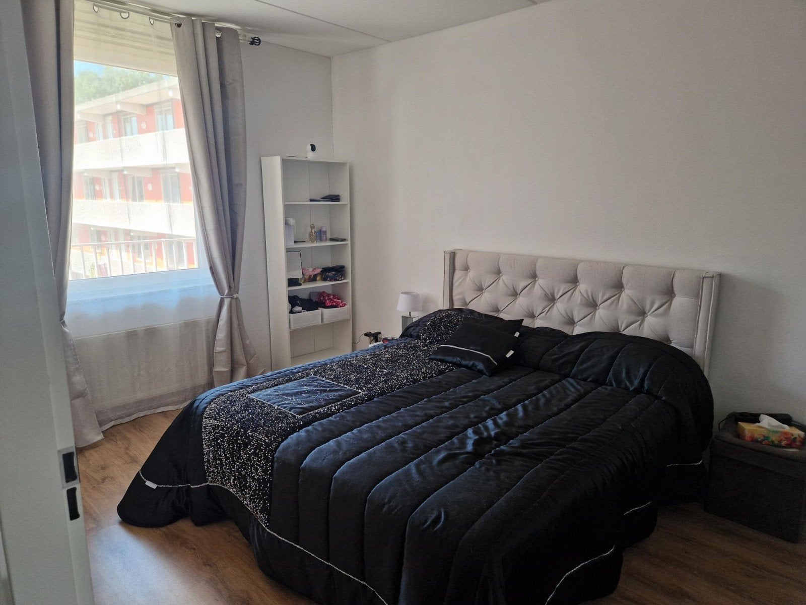 Tweepersoonsbed met opbergruimte ZONDER MATRAS, Huis en Inrichting, Ophalen, Beige, Modern met opbergruimte, Tweepersoons