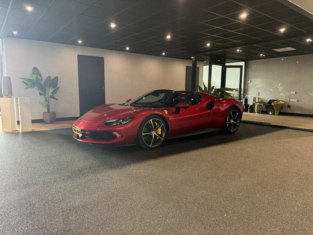 Ferrari 296 GTS 3.0 V6 (bj 2025, automaat), Auto's, Ferrari, Gebruikt, Euro 6, Bedrijf, Geïmporteerd