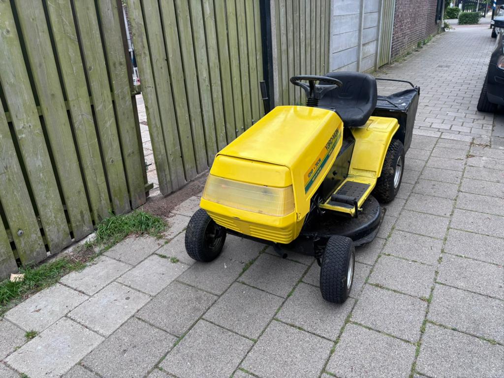 Zitmaaier te koop met opvangbak, Ophalen, Zo goed als nieuw