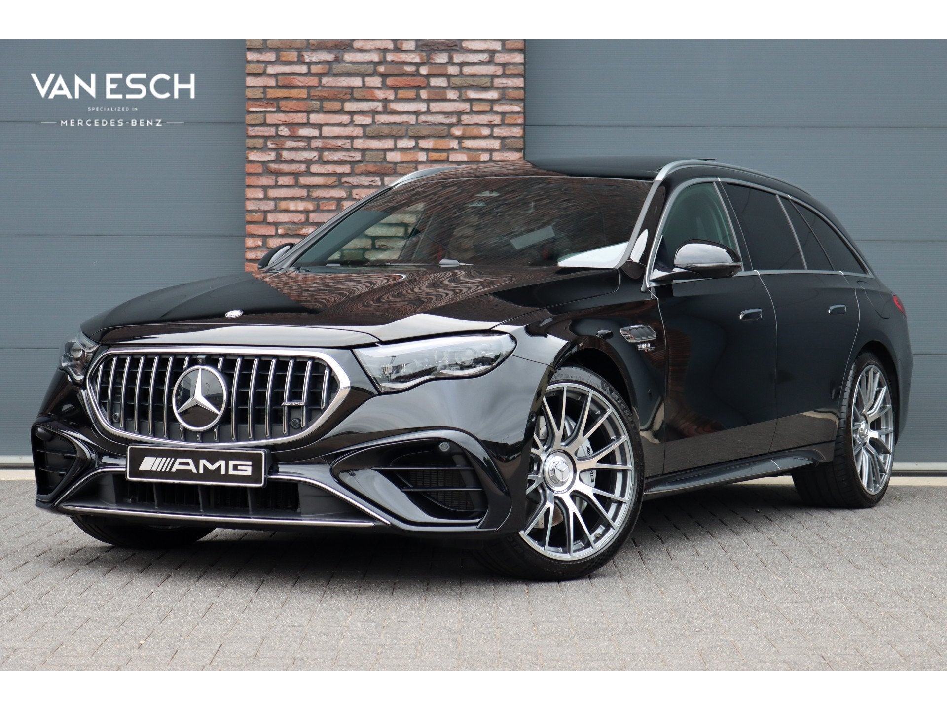 Mercedes-Benz E-Klasse Estate AMG 53 4MATIC+ | Hyperscreen |, Dealer onderhouden, Gebruikt, Zwart, Vierwielaandrijving