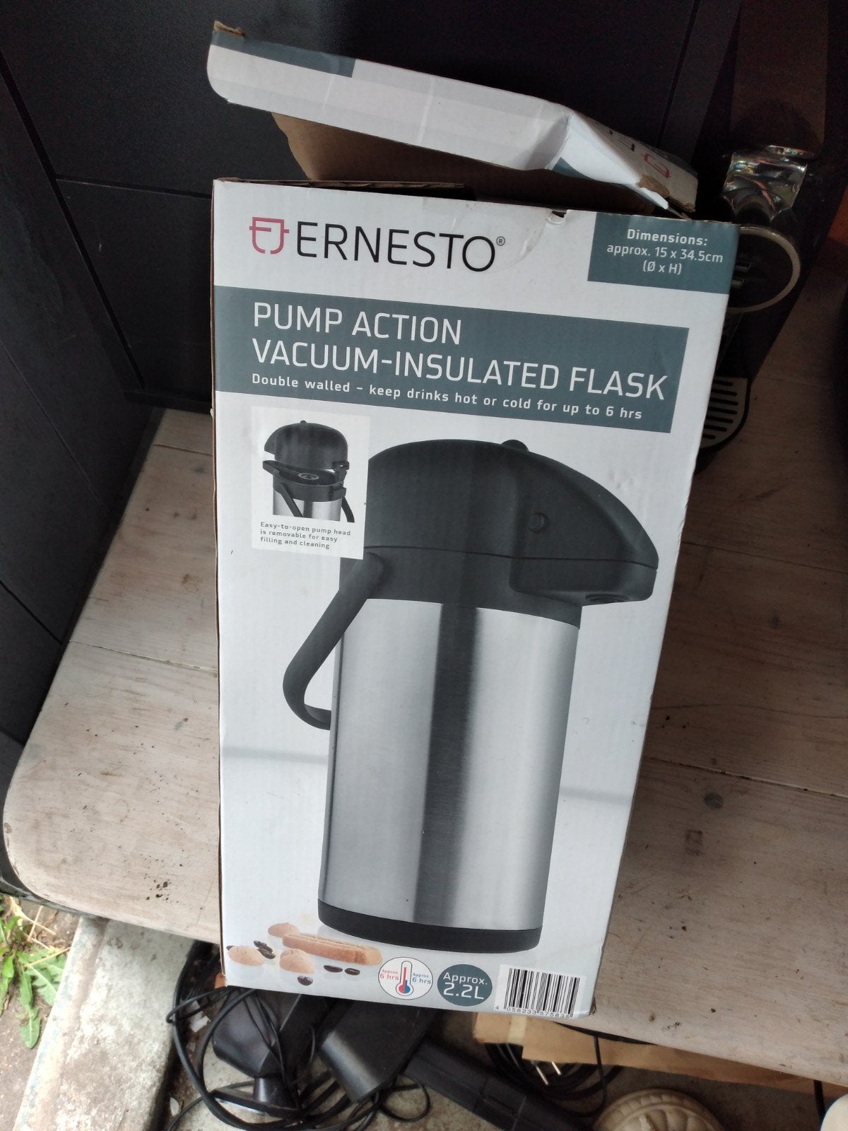 Ernesto Pump Action Vacuüm Geïsoleerde Fles 2.2L, Ernesto, Overige typen, Ophalen of Verzenden, Metaal