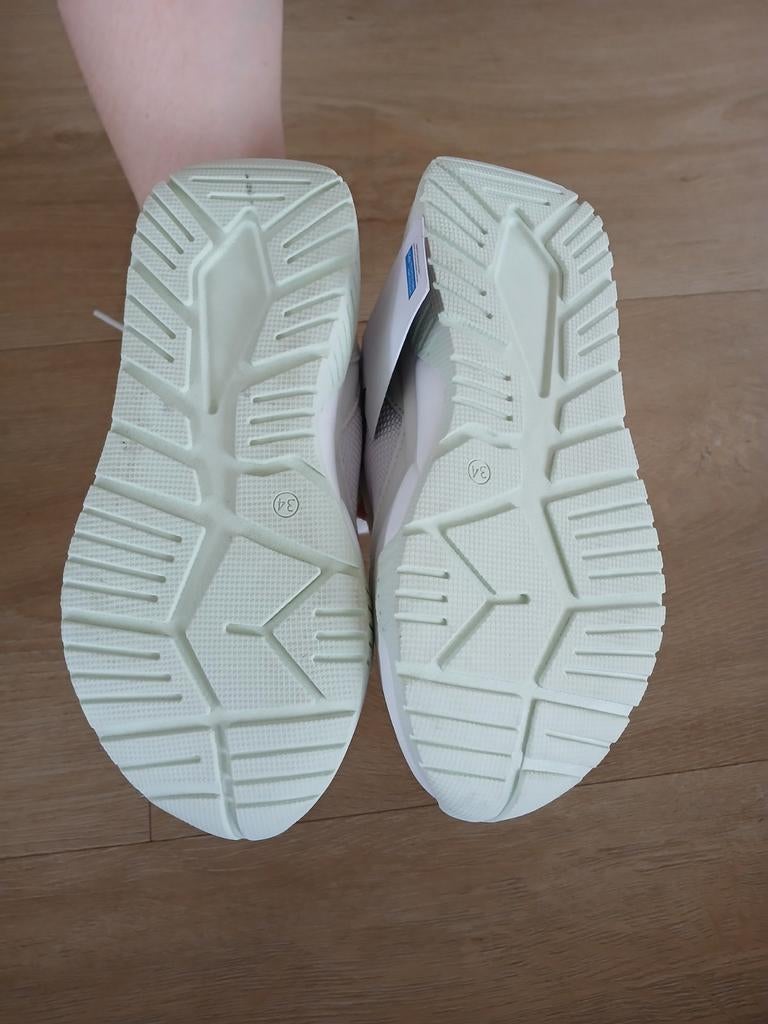 Tommy Hilfiger schoenen maat 34 nieuw, Ophalen of Verzenden, Nieuw, Jongen, Schoenen