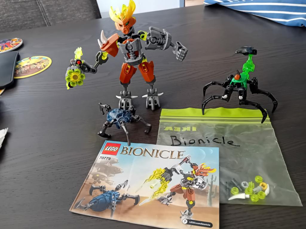 LEGO Bionicle 70779 Protector of Stone met instructieboekje, Ophalen of Verzenden, Zo goed als nieuw