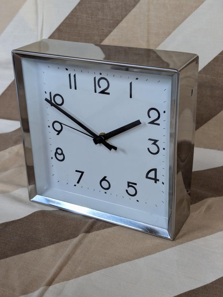 Vintage Ikea klok in zeer goede staat, Huis en Inrichting, Ophalen of Verzenden, Zo goed als nieuw, Analoog, Wekker of Tafelklok