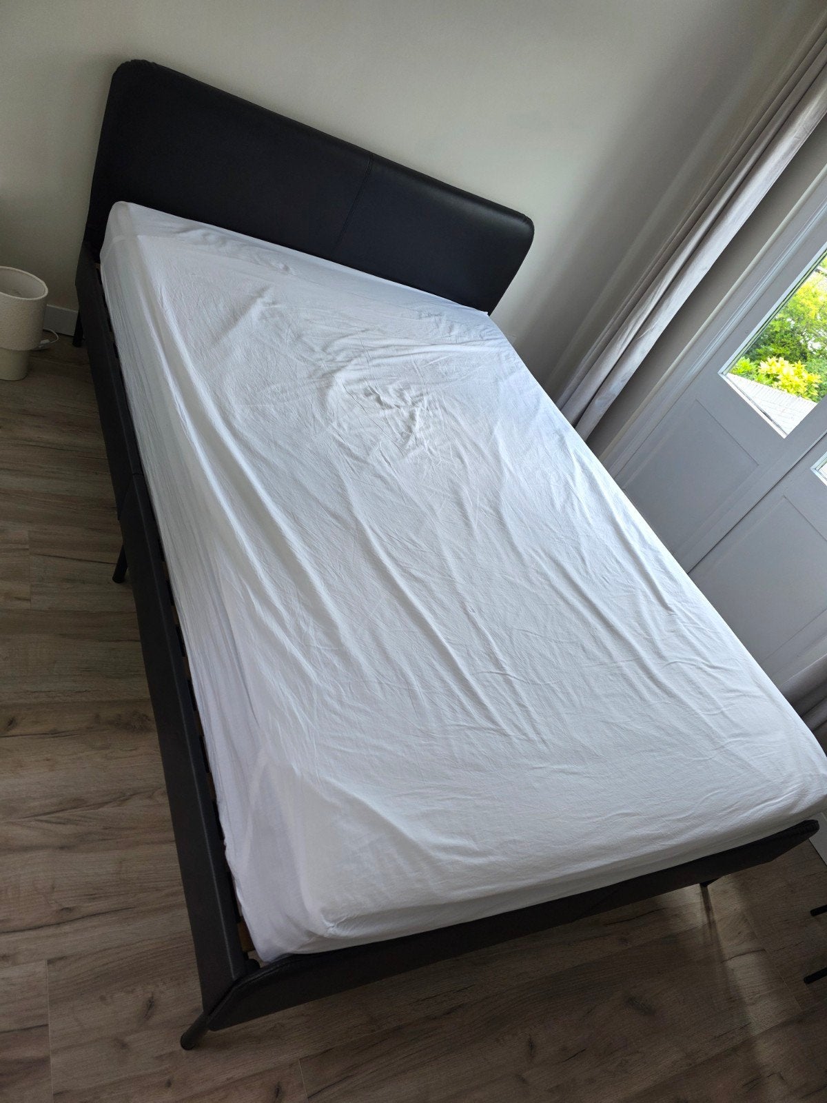 Ikea Slattum twijfelaar 140  200 zwart bed, Zwart, Nieuw, Tweepersoons, 140 cm