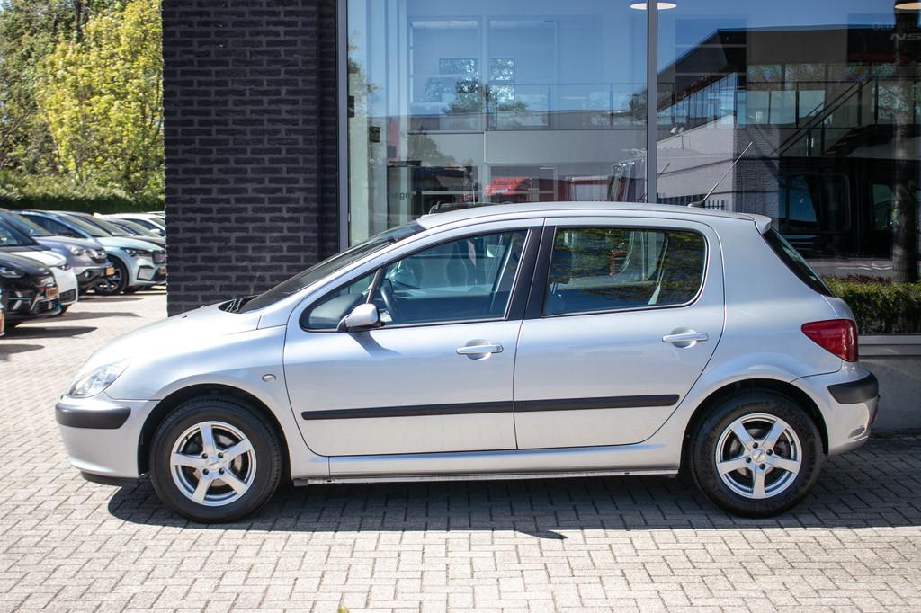 Peugeot 307 1.6-16V XT | LMV | Cruise | Clima | (bj 2003), Stof, Gebruikt, Zwart, 610 kg