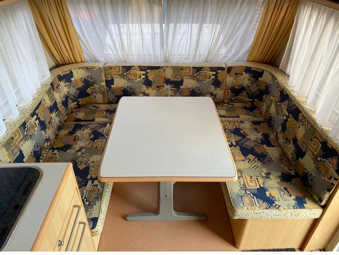 Caravantafel chatteau caratt rondzit, Ophalen, Gebruikt, Campingtafel