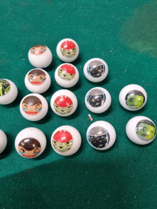 -	knikkers met afbeeldingen 18 stuks, Ophalen of Verzenden, 'T Olde Gre-j, Info@toldegrej.nl, Endepoelstraat 20f Didam
