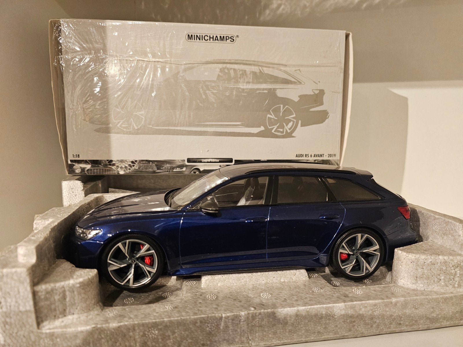 MINICHAMPS Audi RS6 Avant Blauw 1:18 Modelauto, Ophalen of Verzenden, Zo goed als nieuw, Auto, MiniChamps