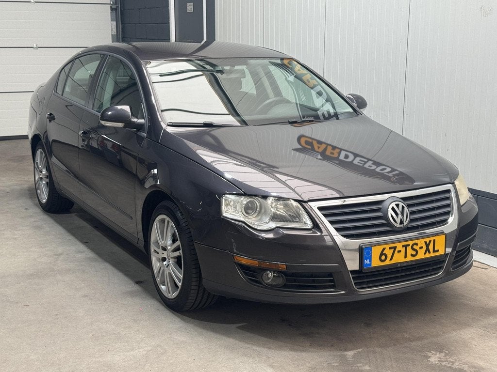 Volkswagen Passat 1.6 FSI Trendline Super Netjes Airco Vol J, Stof, Gebruikt, Zwart, 4 cilinders
