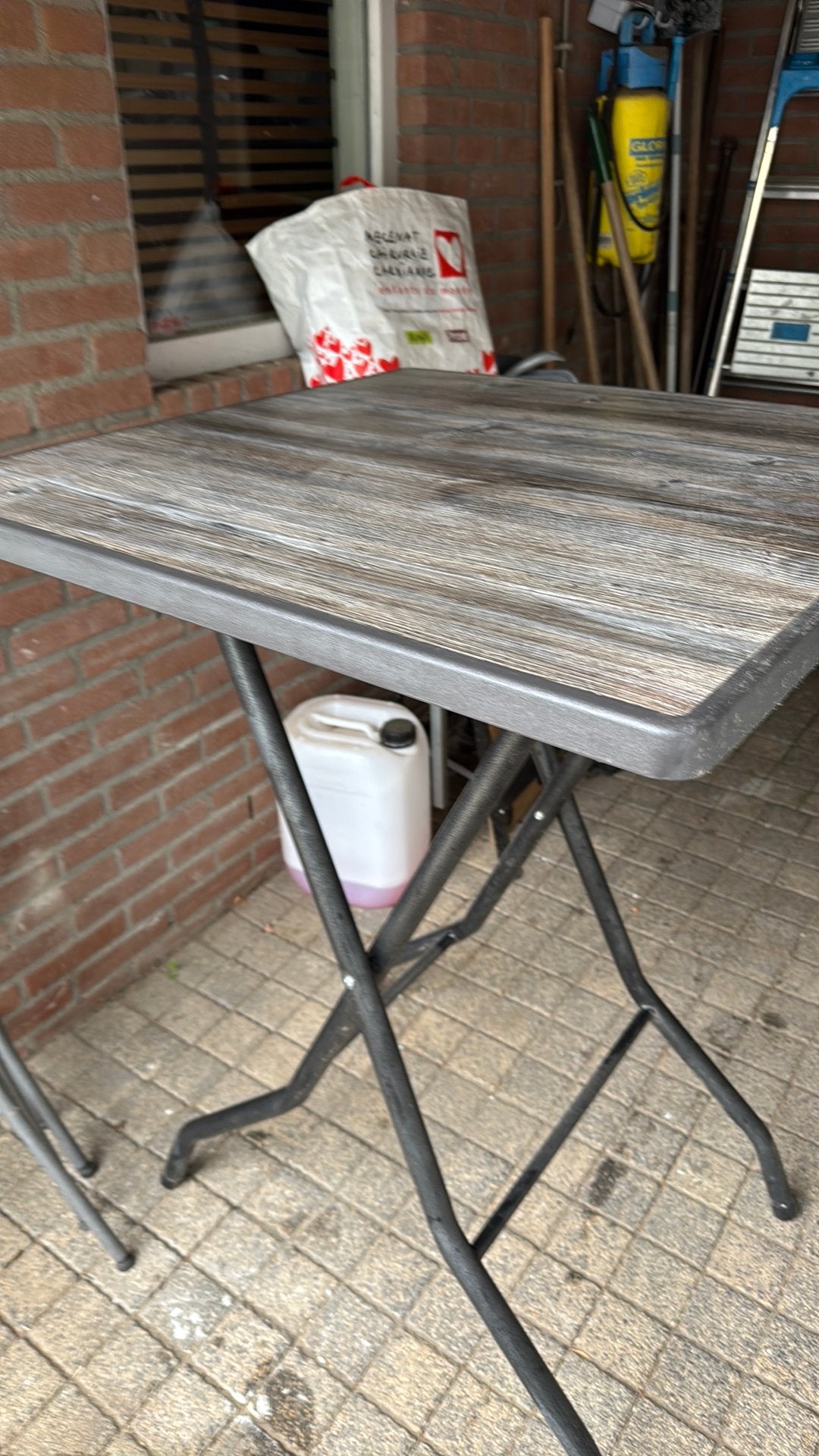 Hangtafel, Ophalen