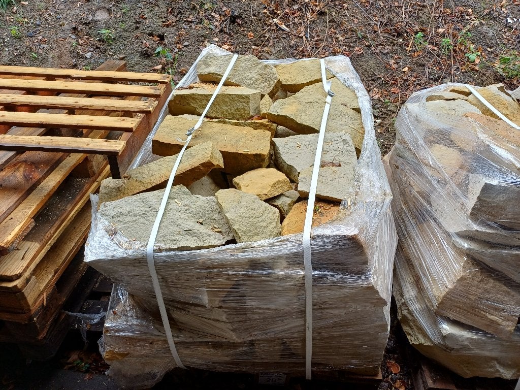 Te koop : mooie Bentheimer zandsteen brokken., Tuin en Terras, Ophalen, Biels, Natuursteen, Minder dan 100 cm