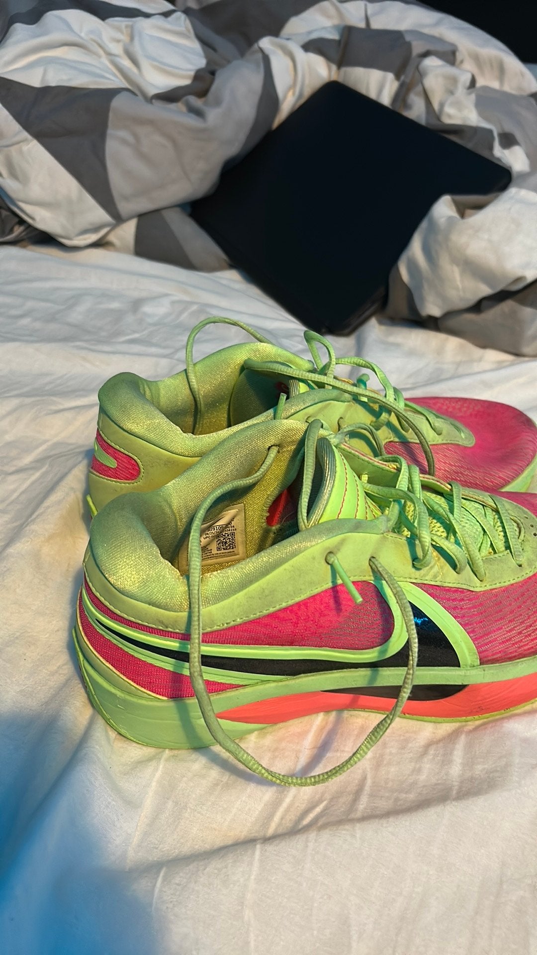 Giannes 6 basketbal schoenen, Ophalen, Zo goed als nieuw, Schoenen