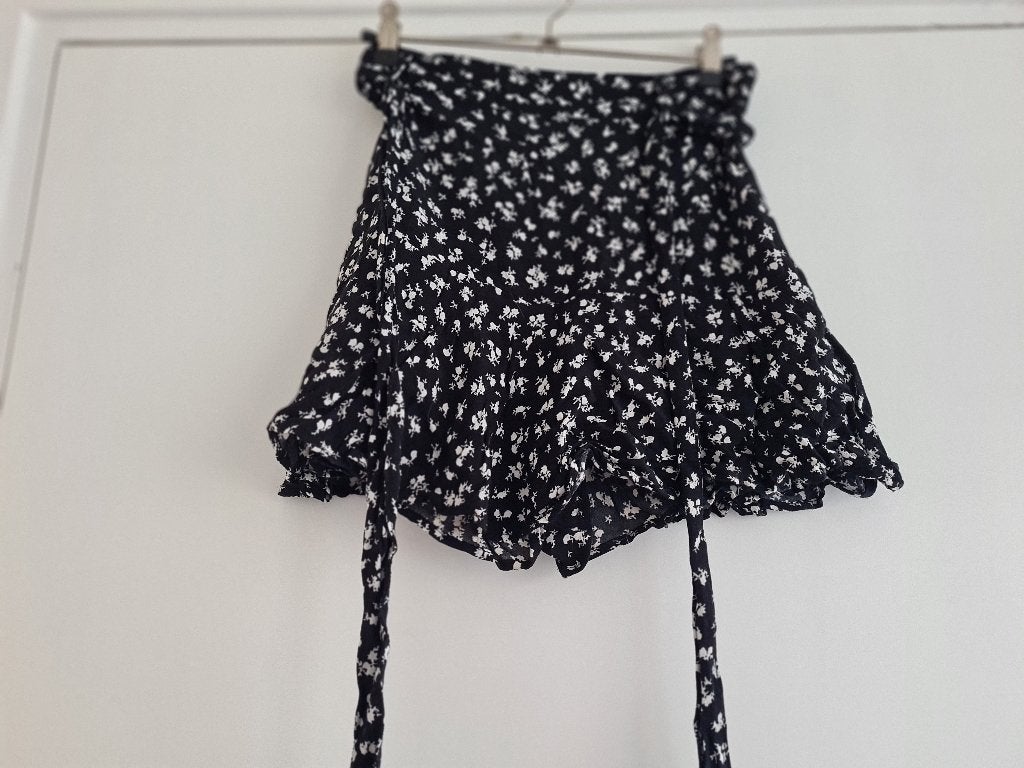 Leuk broekrokje van Zara maat S zwart wit, Maat 38/40 (M), Wit, Ophalen of Verzenden, Zo goed als nieuw