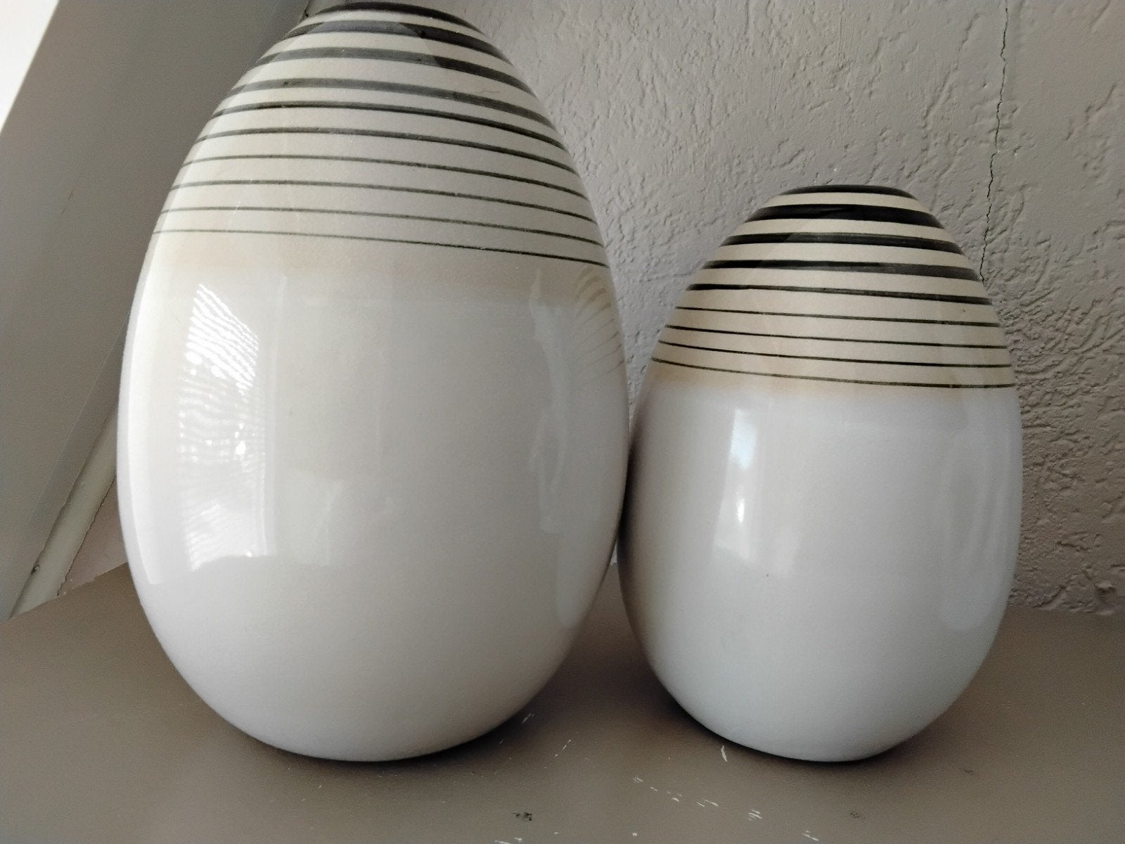 Set van 2 decoratieve vazen, Wit, Nieuw, Ophalen of Verzenden, Steen/keramiek