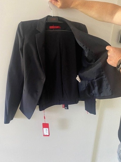 Hugo, zakelijke vrouwen blazer en pantalon, blauw maat 32, Ophalen, Kostuum of Pak, Blauw, Nieuw