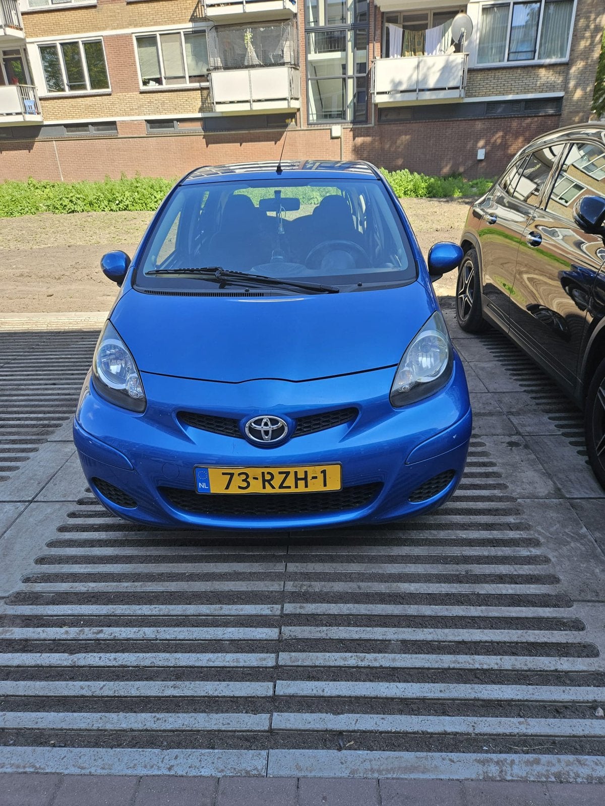 Toyota Aygo 1.0 12V Vvt-i 5DRS 2011 Blauw, Auto's, Toyota, Voorwielaandrijving, 68 pk, Origineel Nederlands, Handgeschakeld