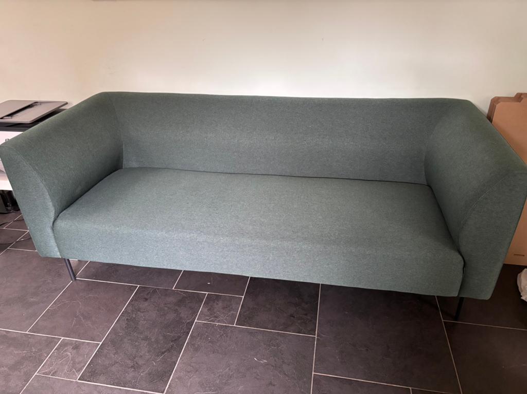 Donkergroen 3-zitsbankje, Ophalen, 150 tot 200 cm, Tweepersoons, 75 tot 100 cm