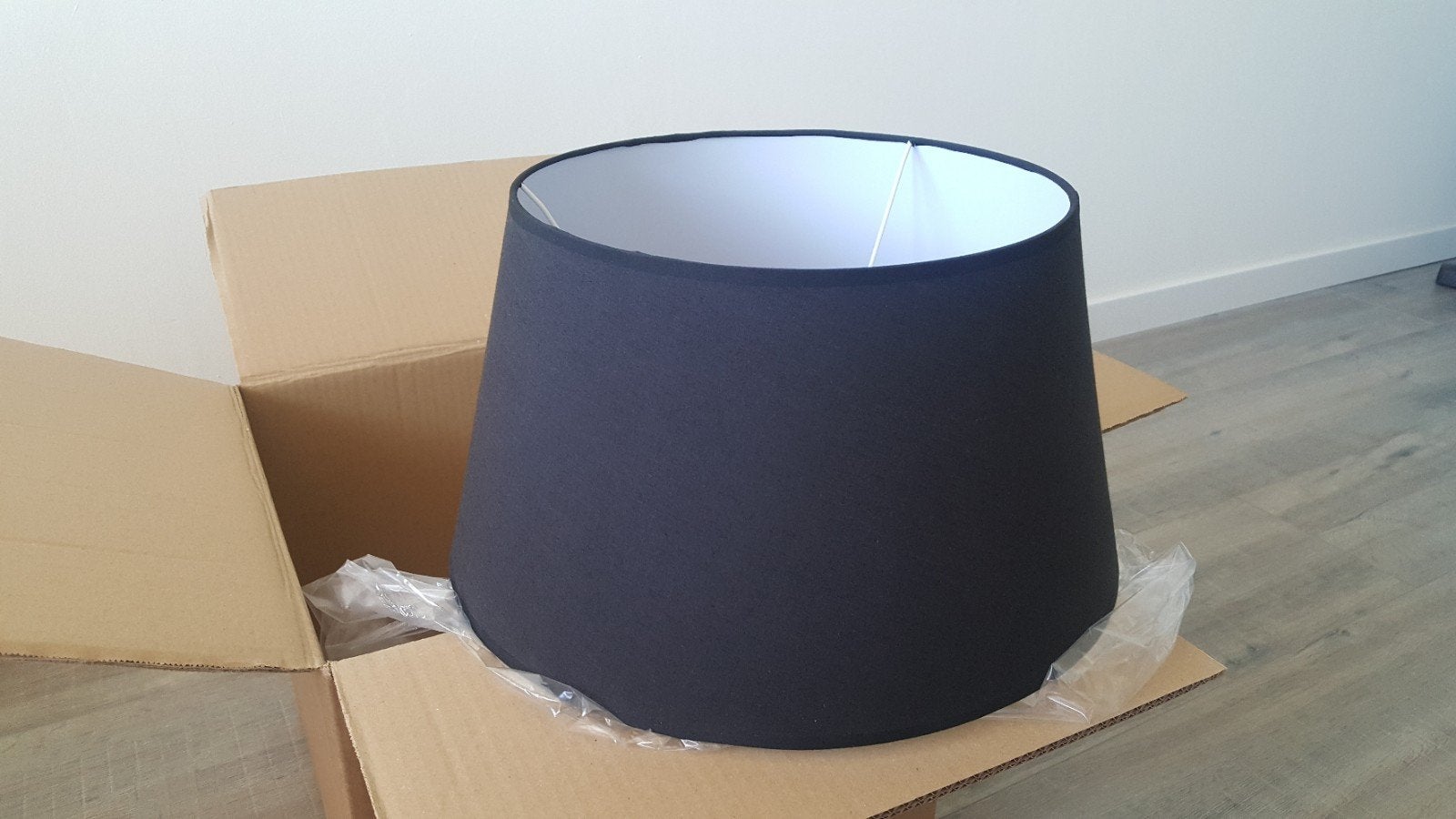 Zwarte stoffen lampenkap onderdiameter 40cm, Ophalen, Zo goed als nieuw, Zwart, Rond