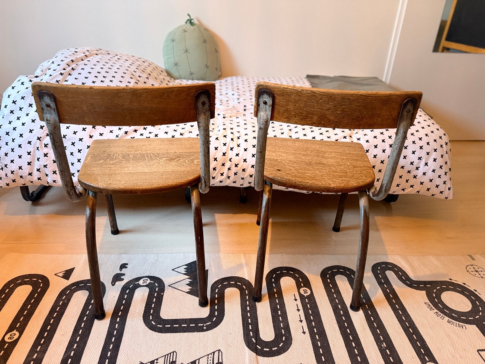 Vintage schoolstoeltjes, set van 2, zithoogte 38 cm, Ophalen