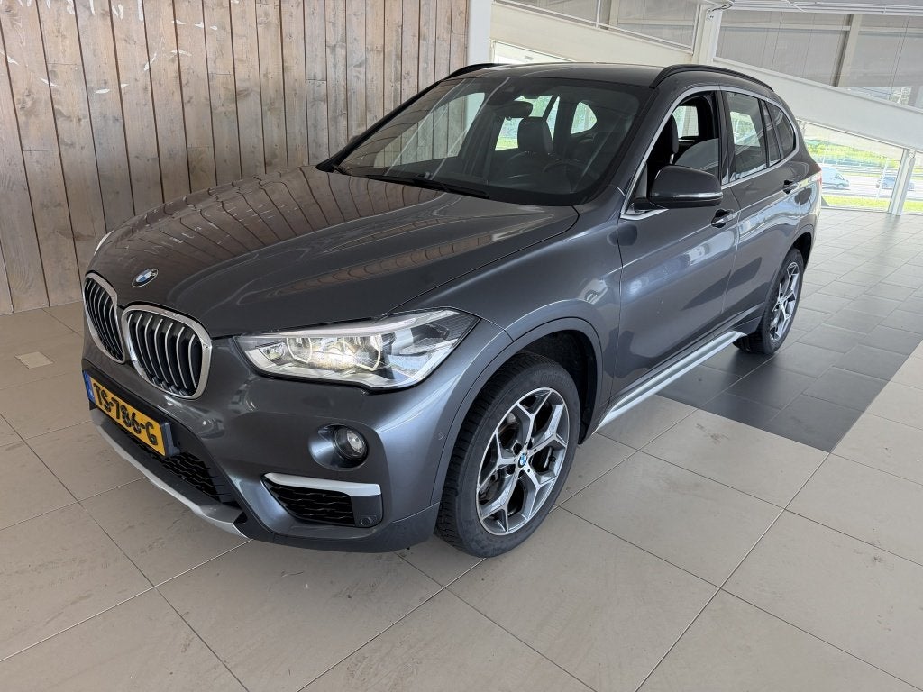 BMW X1 sDrive20i Orange Edition II (bj 2018, automaat), 1998 cc, Euro 6, Automatische klimaatregeling, Bedrijf